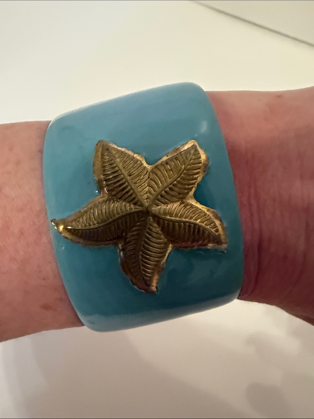 WIMBERLY NEW BRACELET WIDE CUFF TURQUOISE BLUE ENAMEL WITH GOLD TONE STARFISH